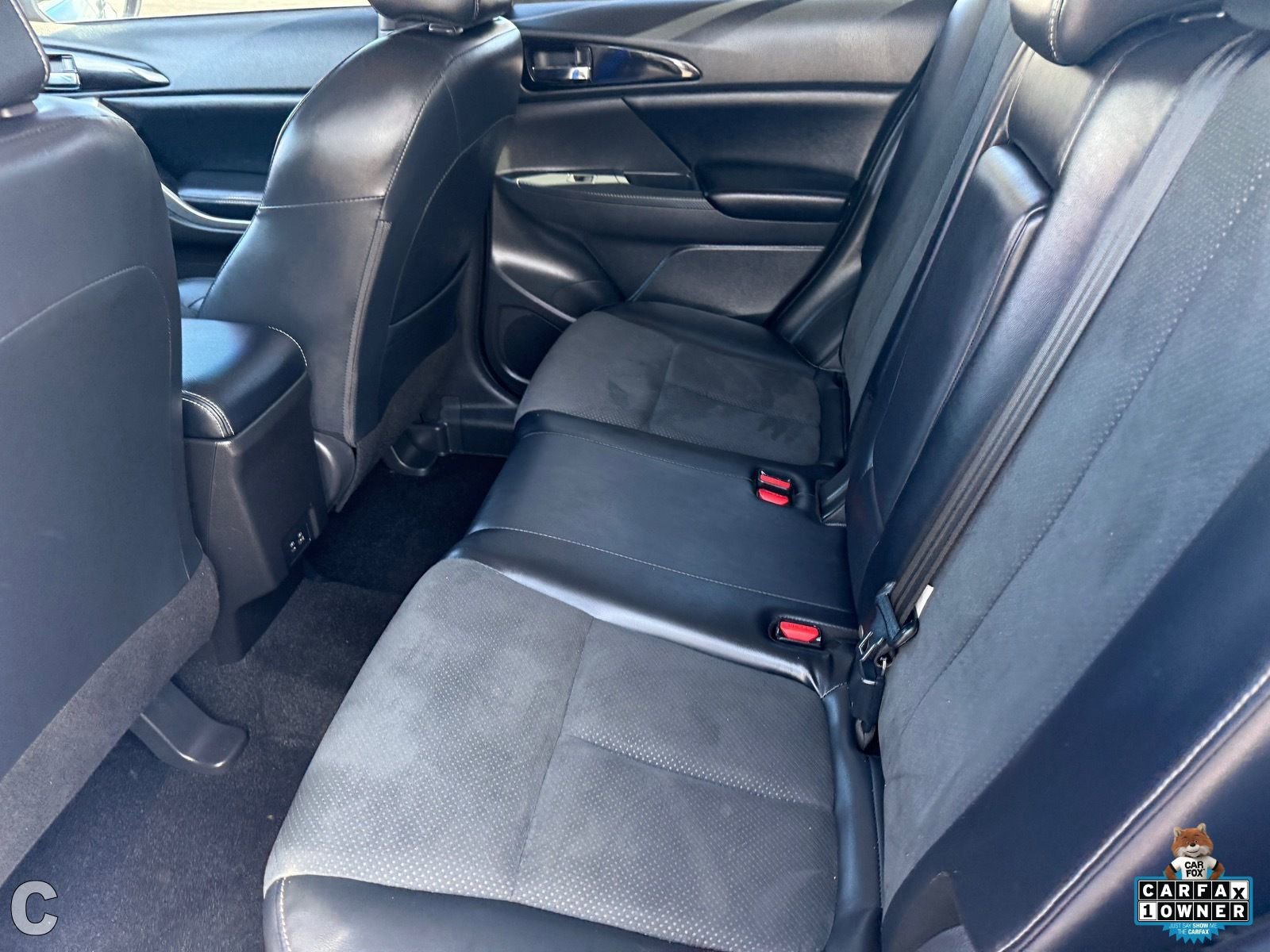 2024 Mitsubishi Eclipse Cross SE - Photo 15
