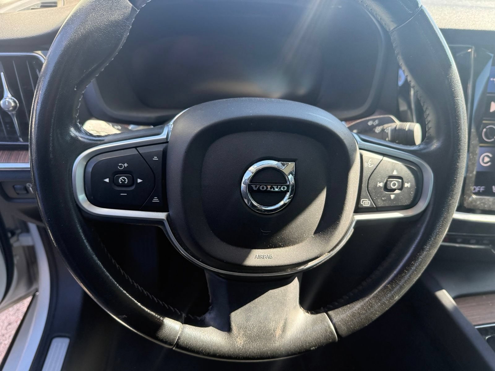 2021 Volvo S60 Momentum - Photo 20