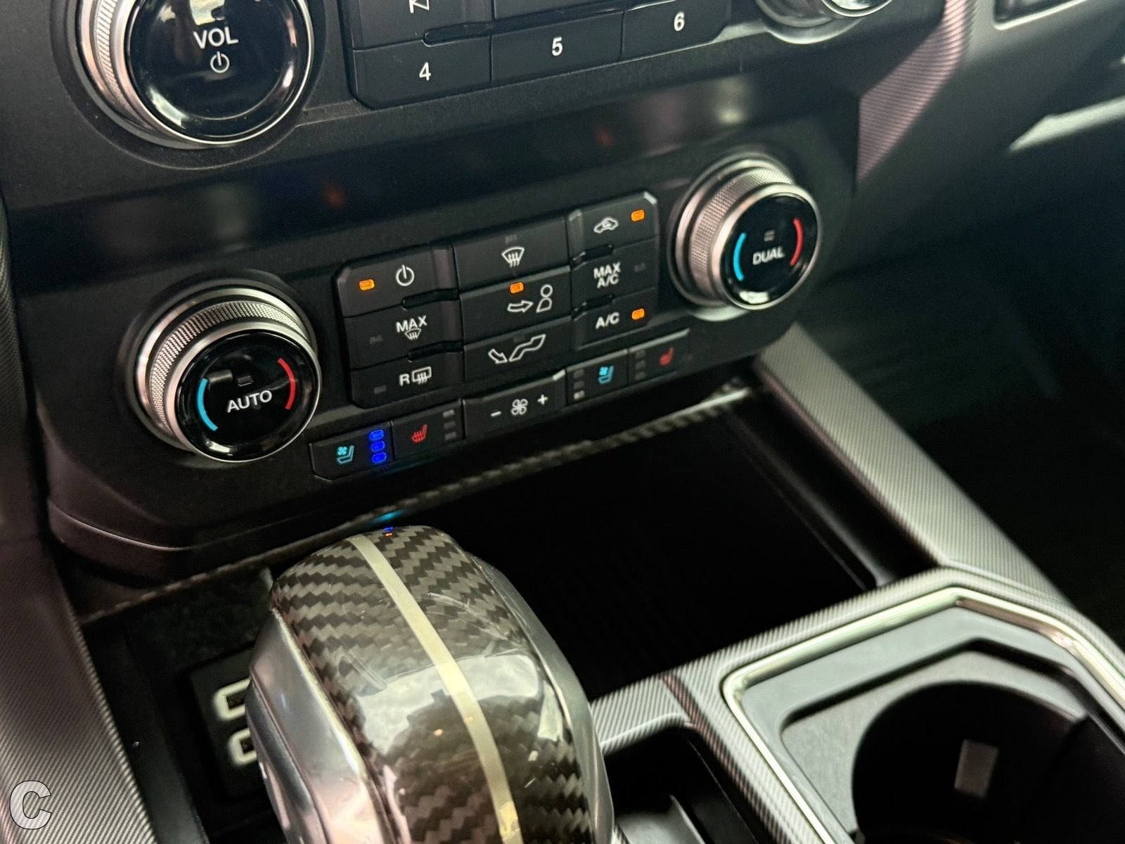2020 Ford F-150 Raptor - Photo 24