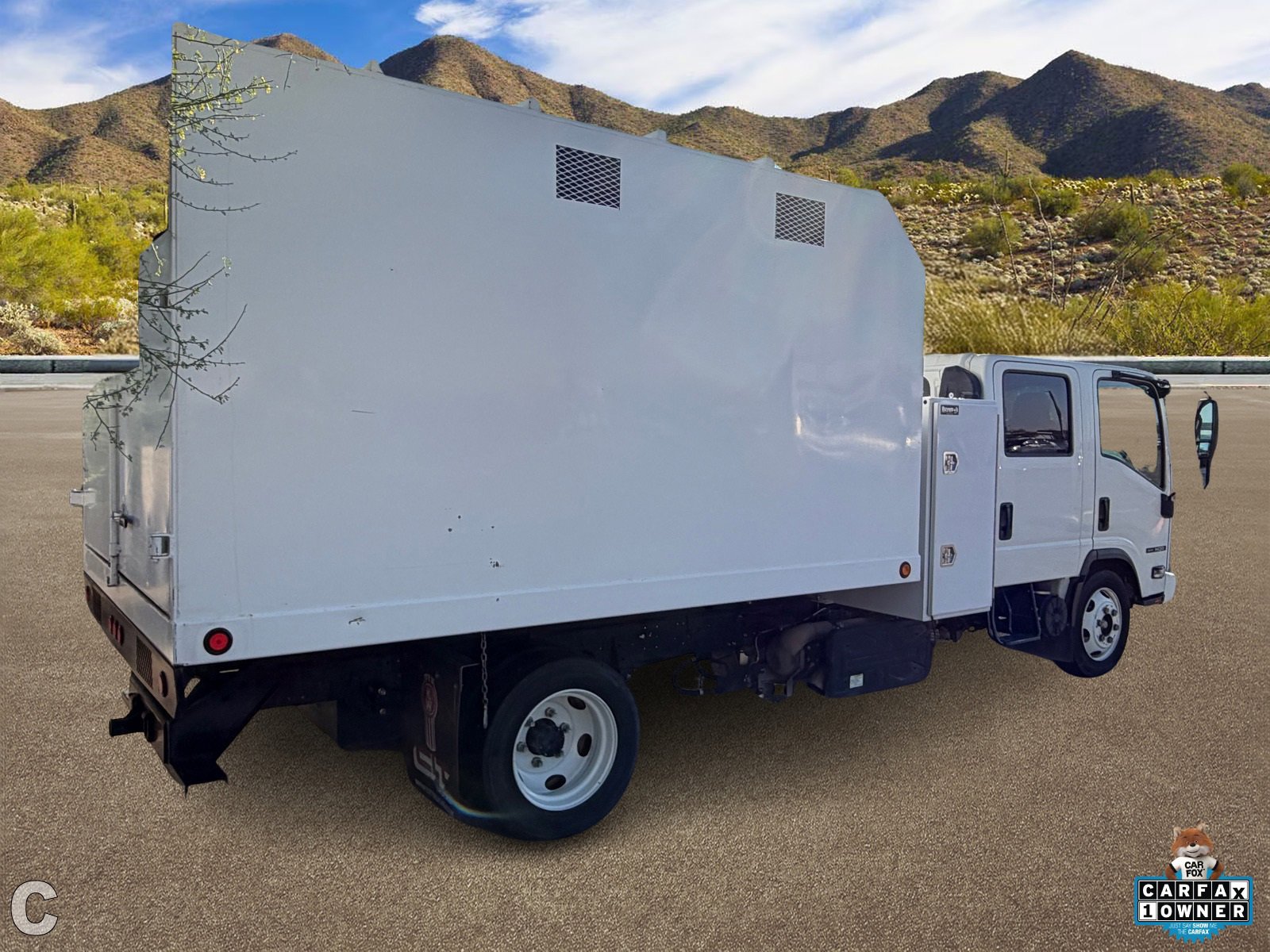 2021 Isuzu NQR photo 3