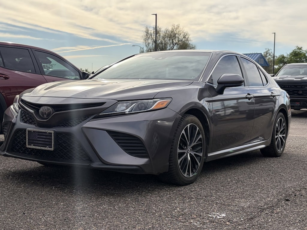 Used 2018 Toyota Camry LE Sedan