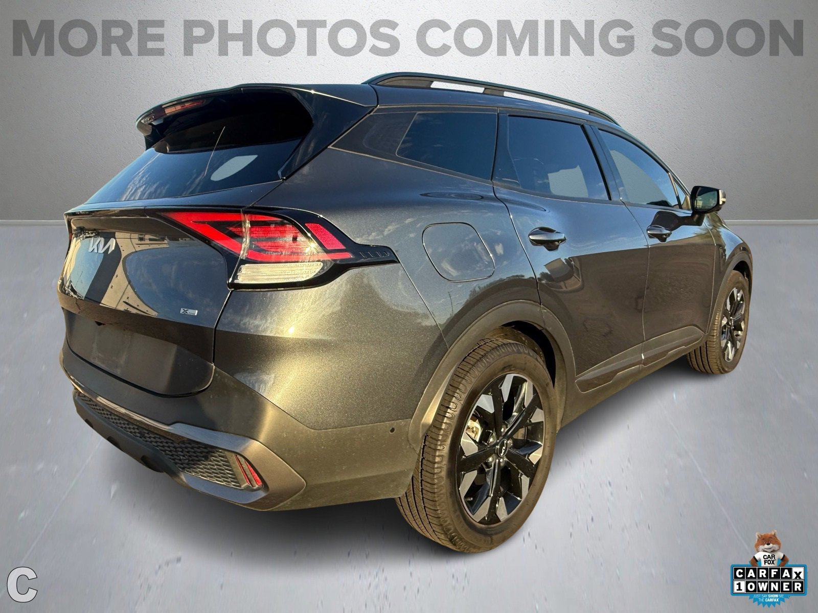 2023 Kia Sportage Plug-In Hybrid X-Line photo 2
