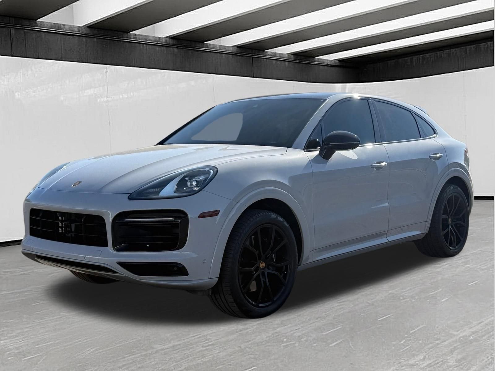 2022 Porsche Cayenne S's photo