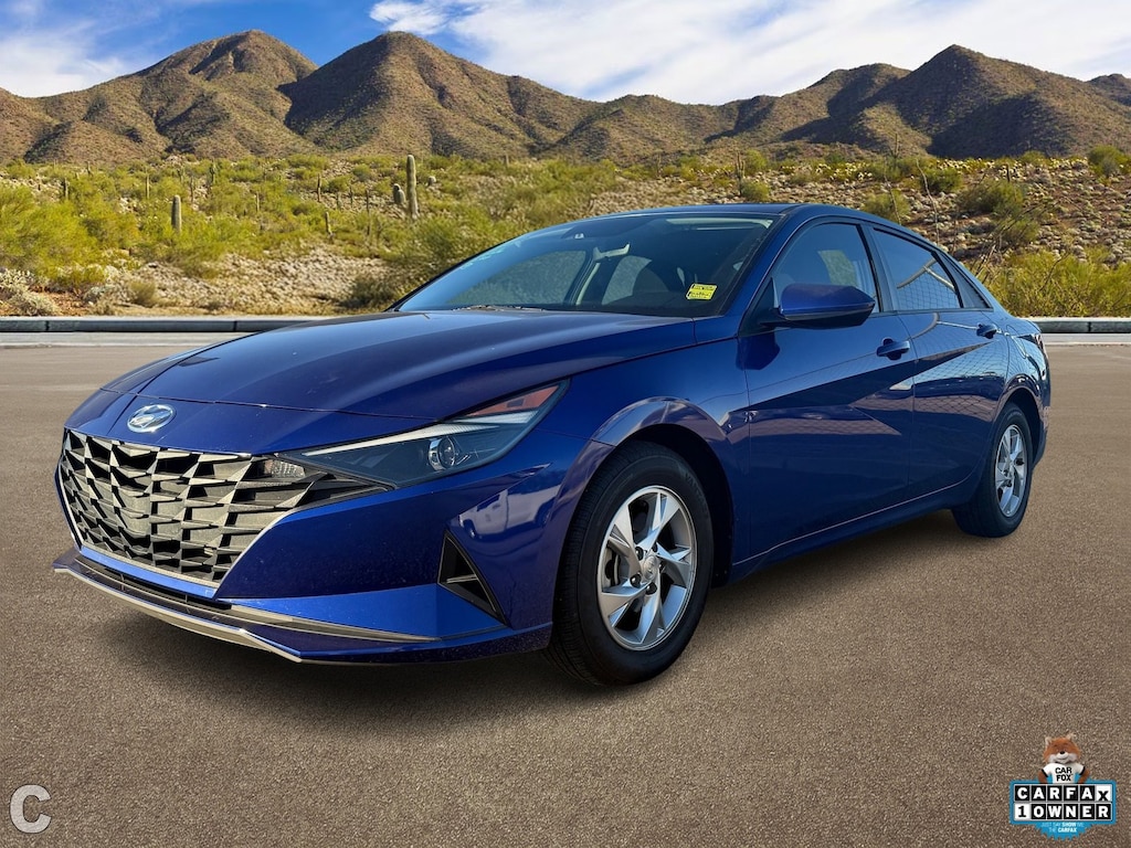 Used 2023 Hyundai Elantra SE Sedan