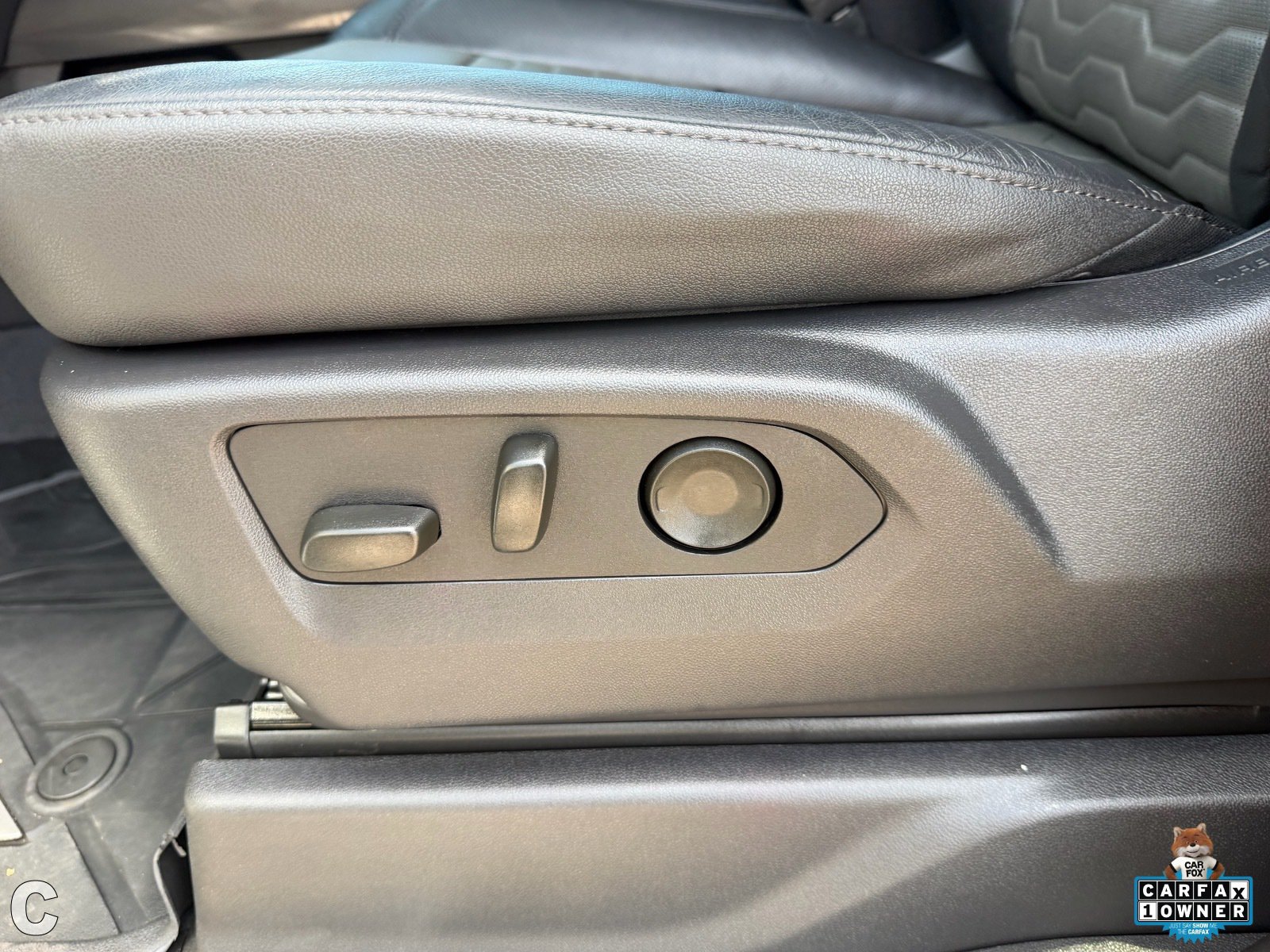 2025 Chevrolet Silverado 1500 ZR2 - Photo 23
