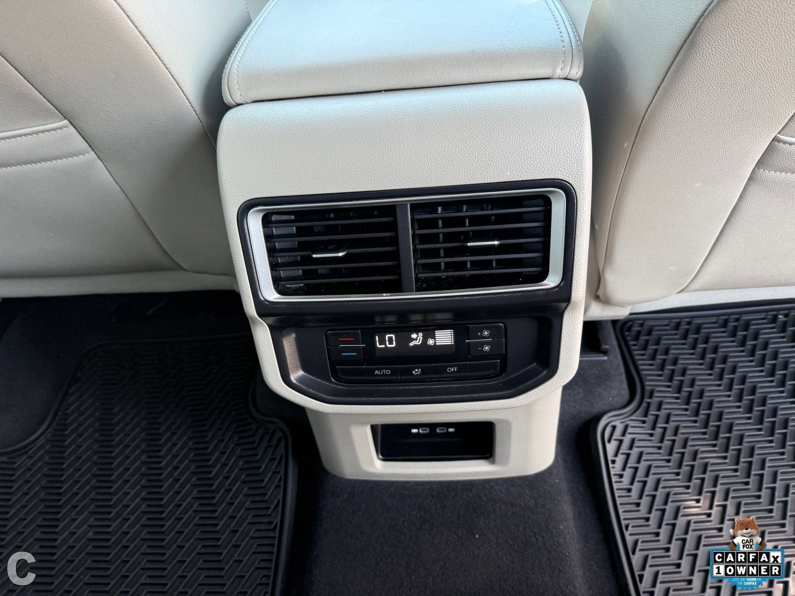 2025 Volkswagen Atlas SE - Photo 15