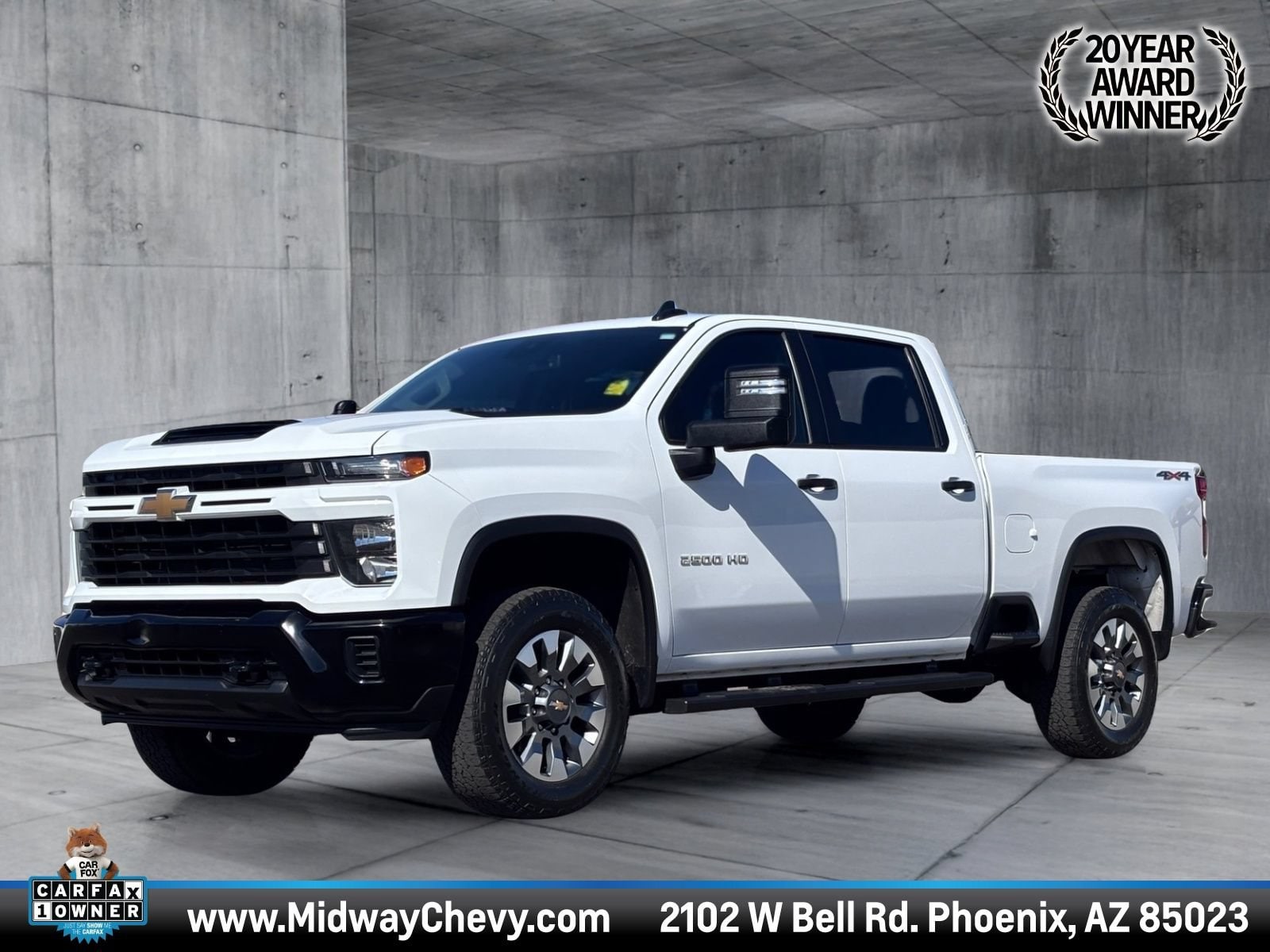 Summit White 2024 Chevrolet Silverado 2500HD Pickup Truck Four-Wheel Drive Automatic