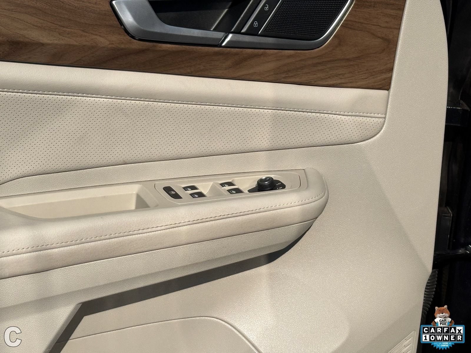 2025 Volkswagen Atlas SE - Photo 19