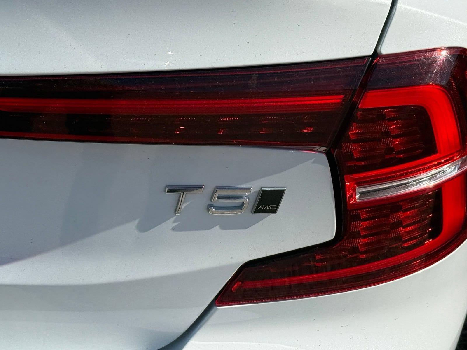 2021 Volvo S60 Momentum - Photo 14