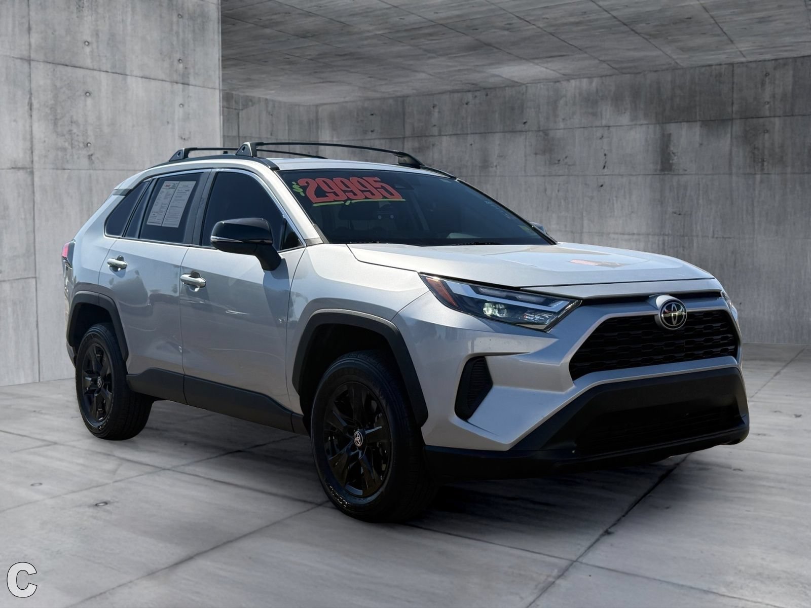 2023 Toyota RAV4 XLE - Photo 7