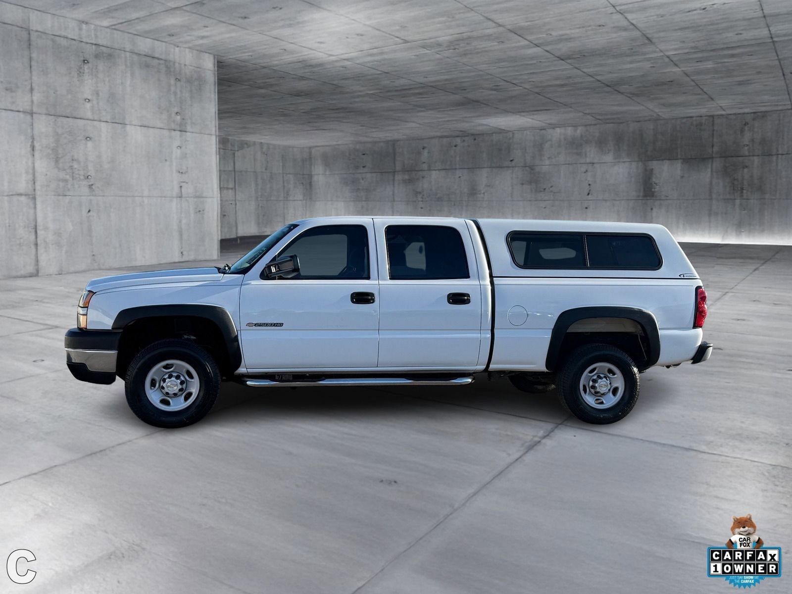 View vehicle photo 3