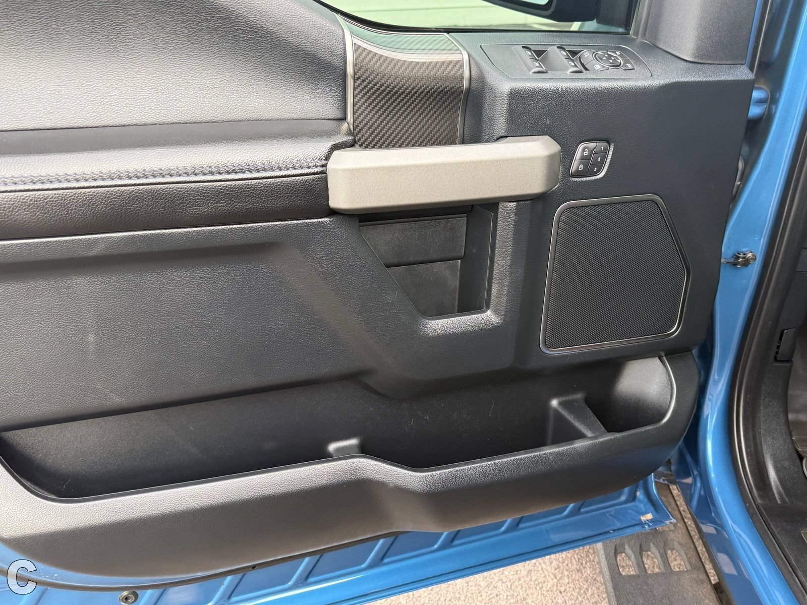 2020 Ford F-150 Raptor - Photo 17