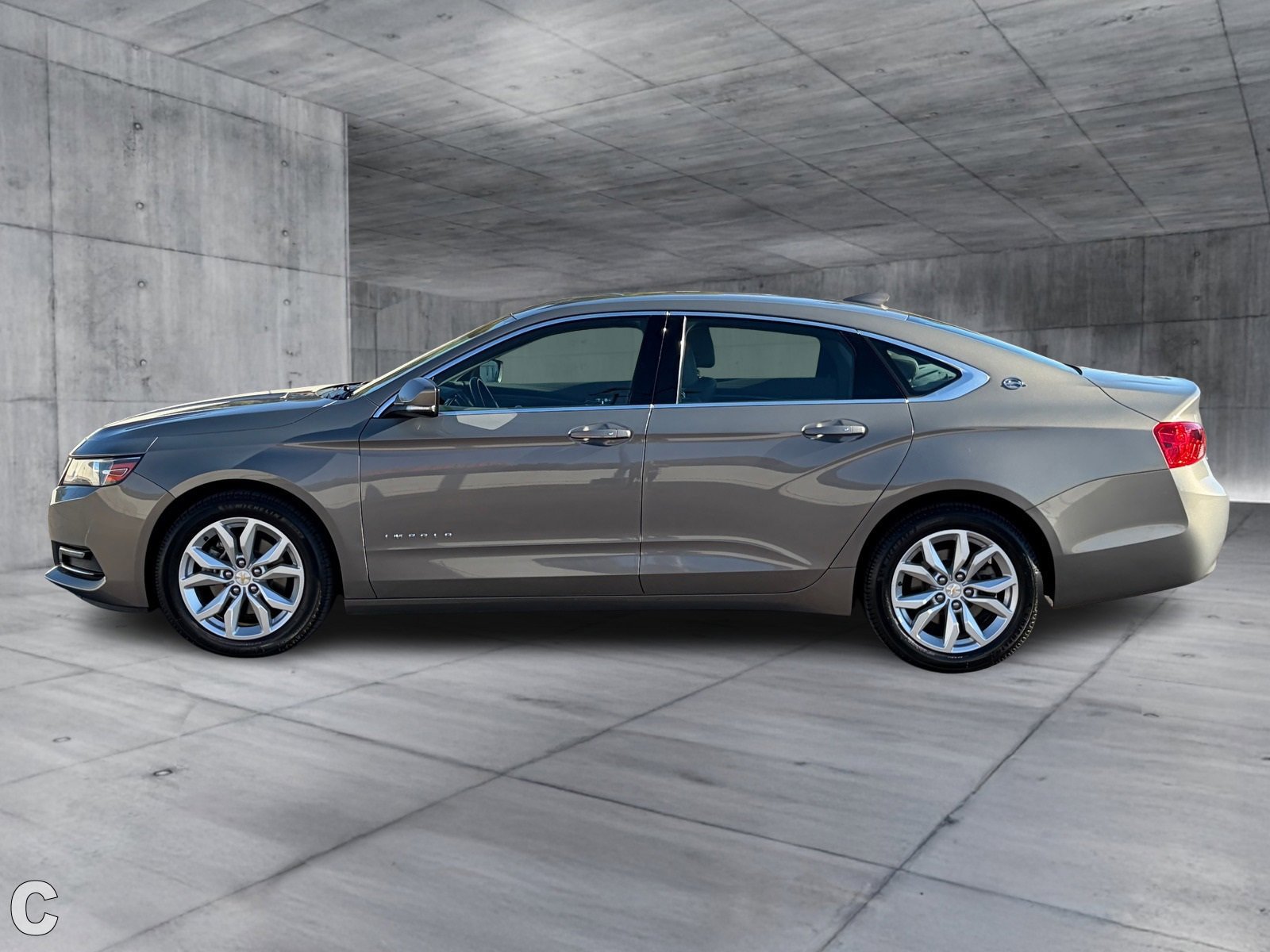 2018 Chevrolet Impala 1LT photo 3