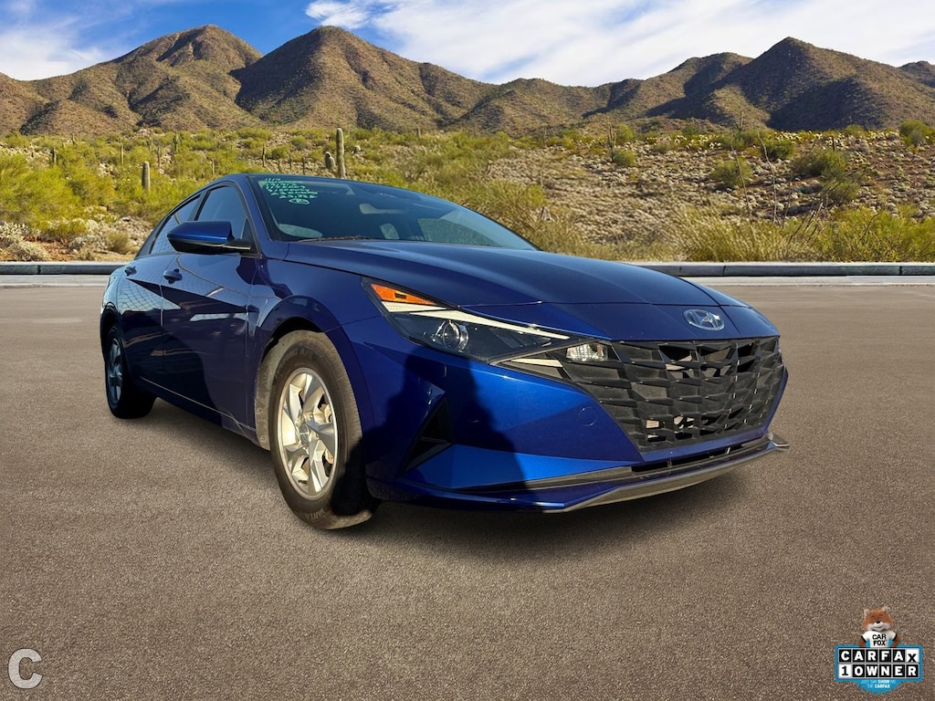 Used 2023 Hyundai Elantra SE Sedan