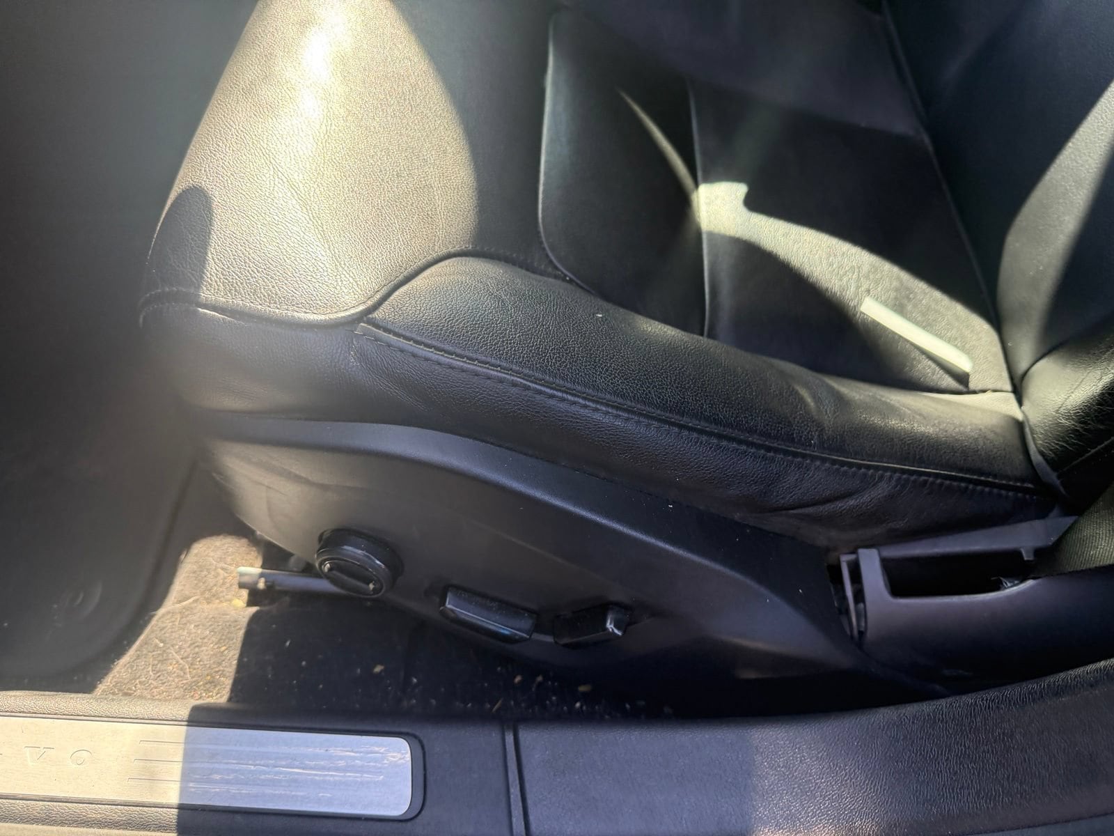 2021 Volvo S60 Momentum - Photo 17