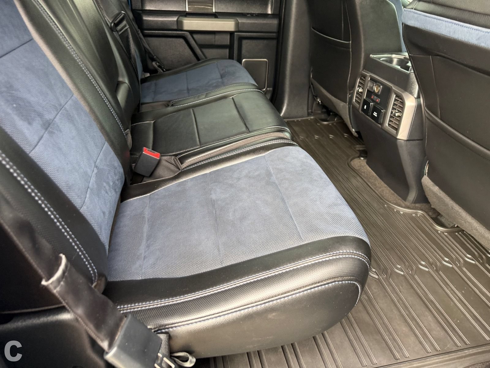 2020 Ford F-150 Raptor - Photo 13