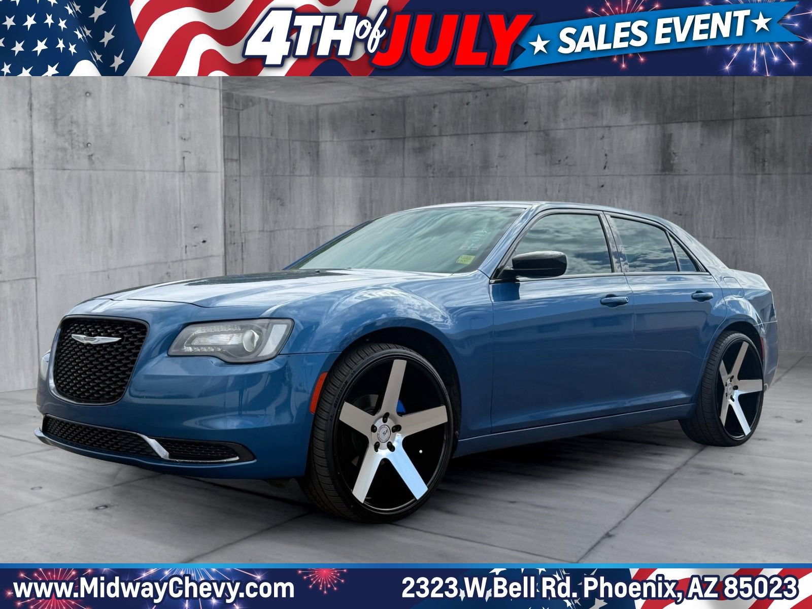 2020 Chrysler 300 Touring's photo