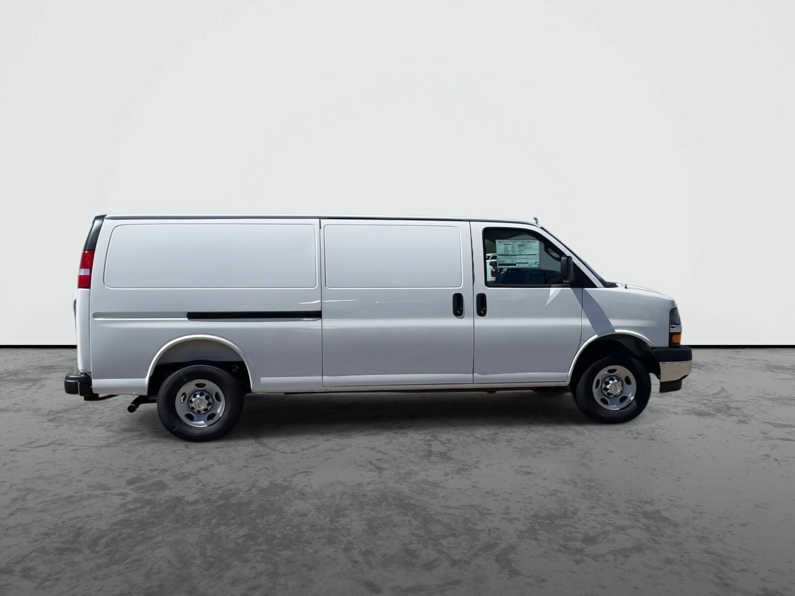 2025 Chevrolet Express Cargo Work Van - Photo 9