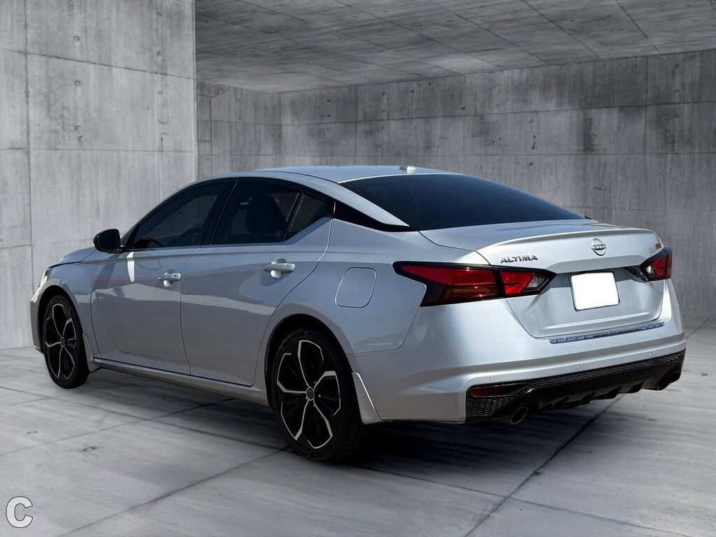 Used 2023 Nissan Altima SR FWD Sedan