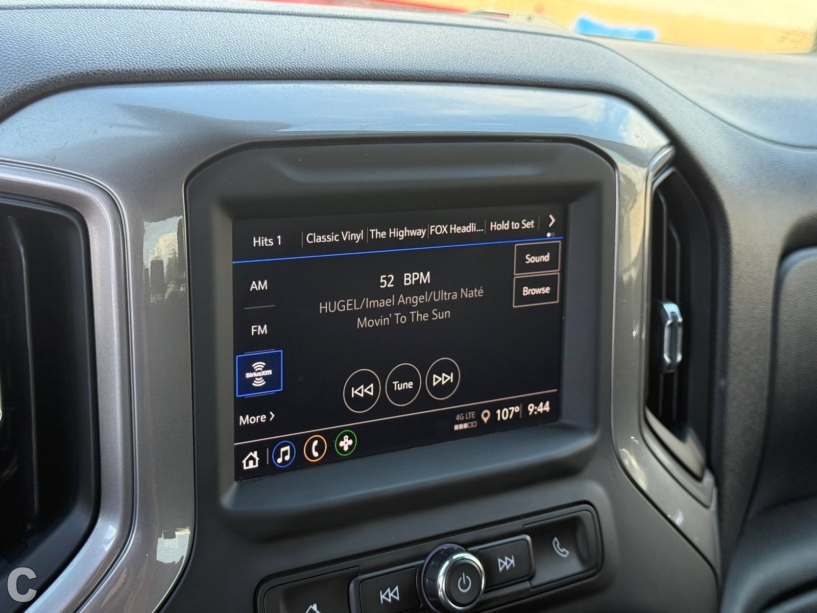 2023 Chevrolet Silverado 1500 Custom - Photo 17