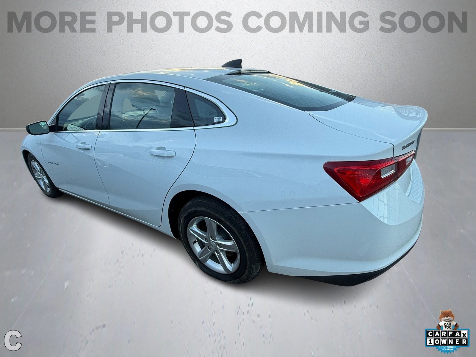 2023 Chevrolet Malibu LS photo 2