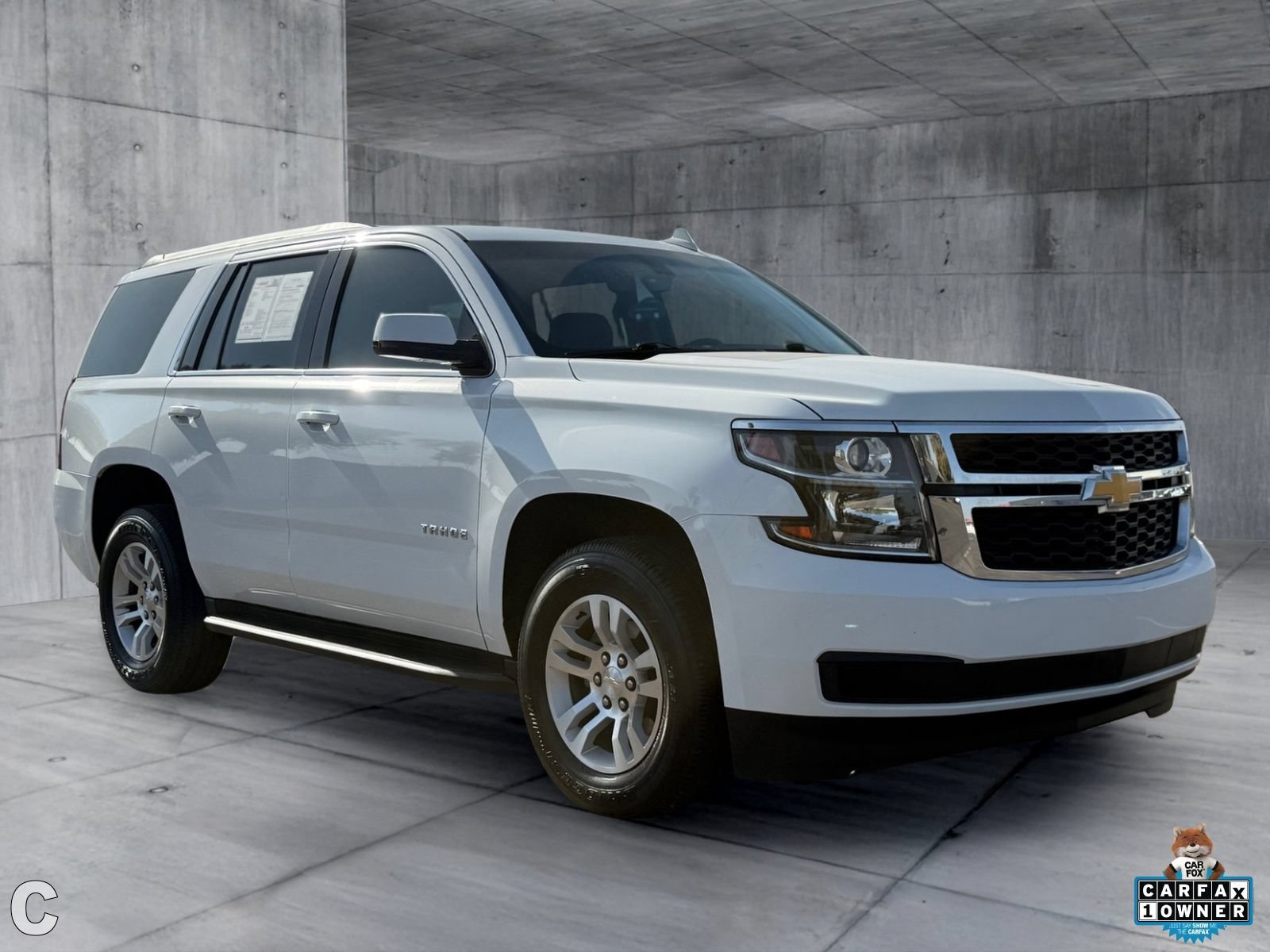 2017 Chevrolet Tahoe LS - Photo 9