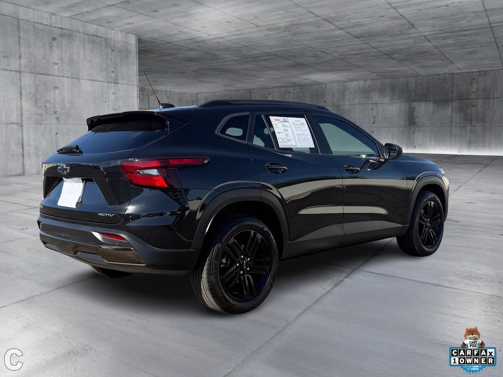 Used 2024 Chevrolet Trax Activ SUV