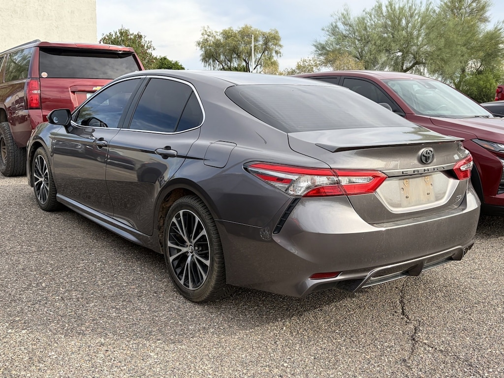Used 2018 Toyota Camry LE Sedan