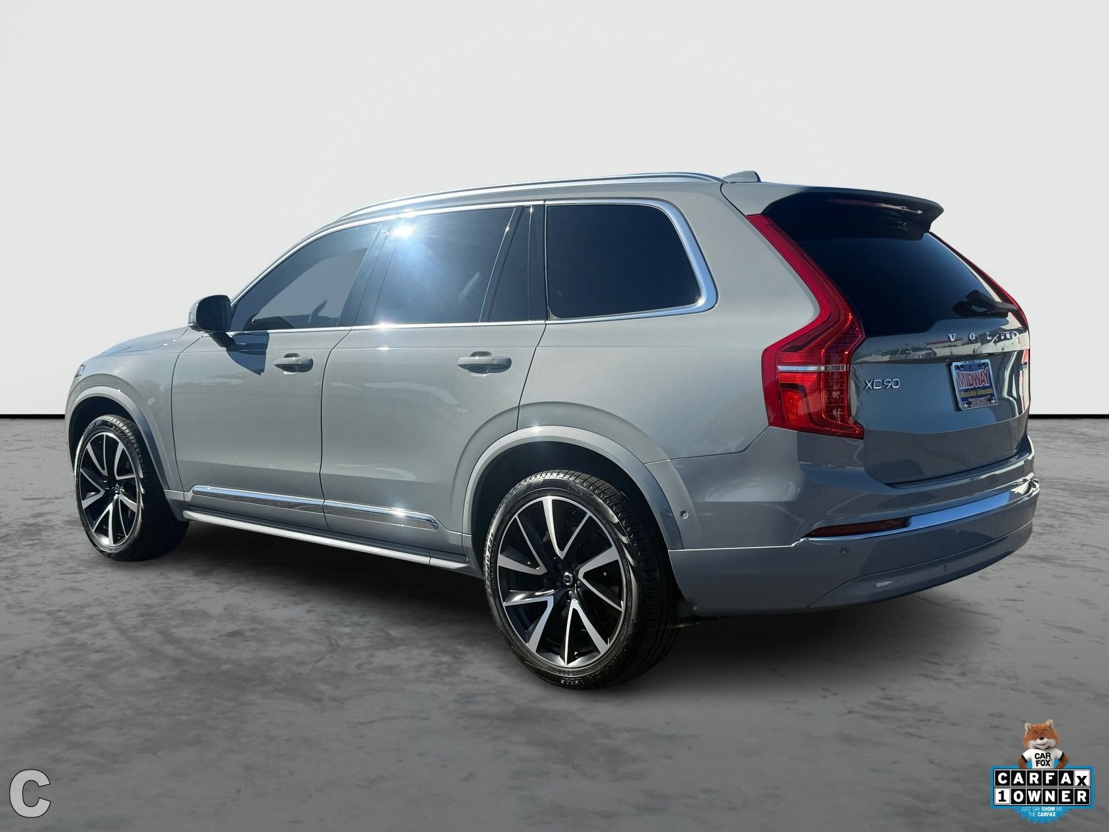 2024 Volvo XC90 Plus photo 3