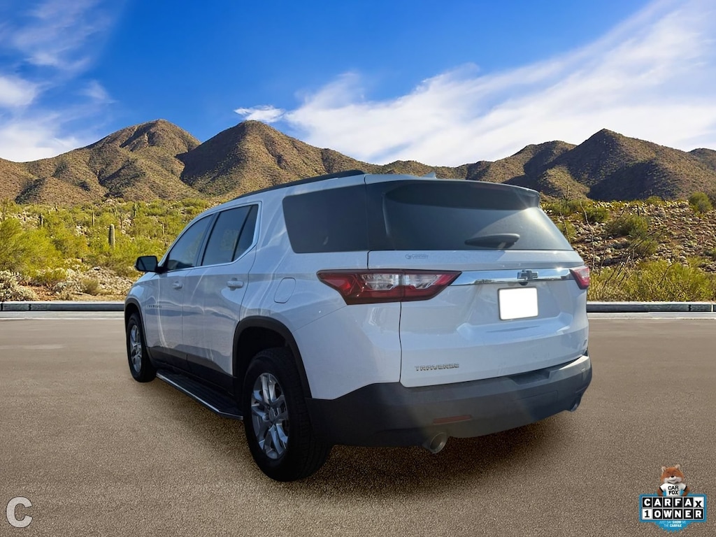 Used 2021 Chevrolet Traverse LT Cloth SUV