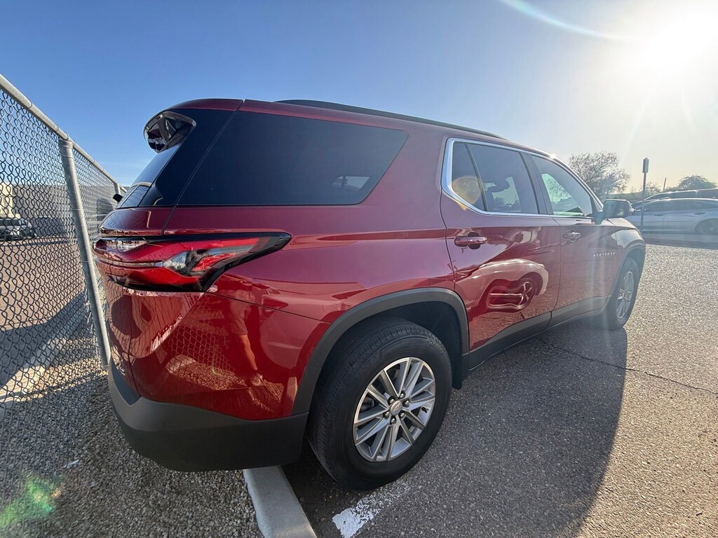 Used 2023 Chevrolet Traverse LT Leather SUV