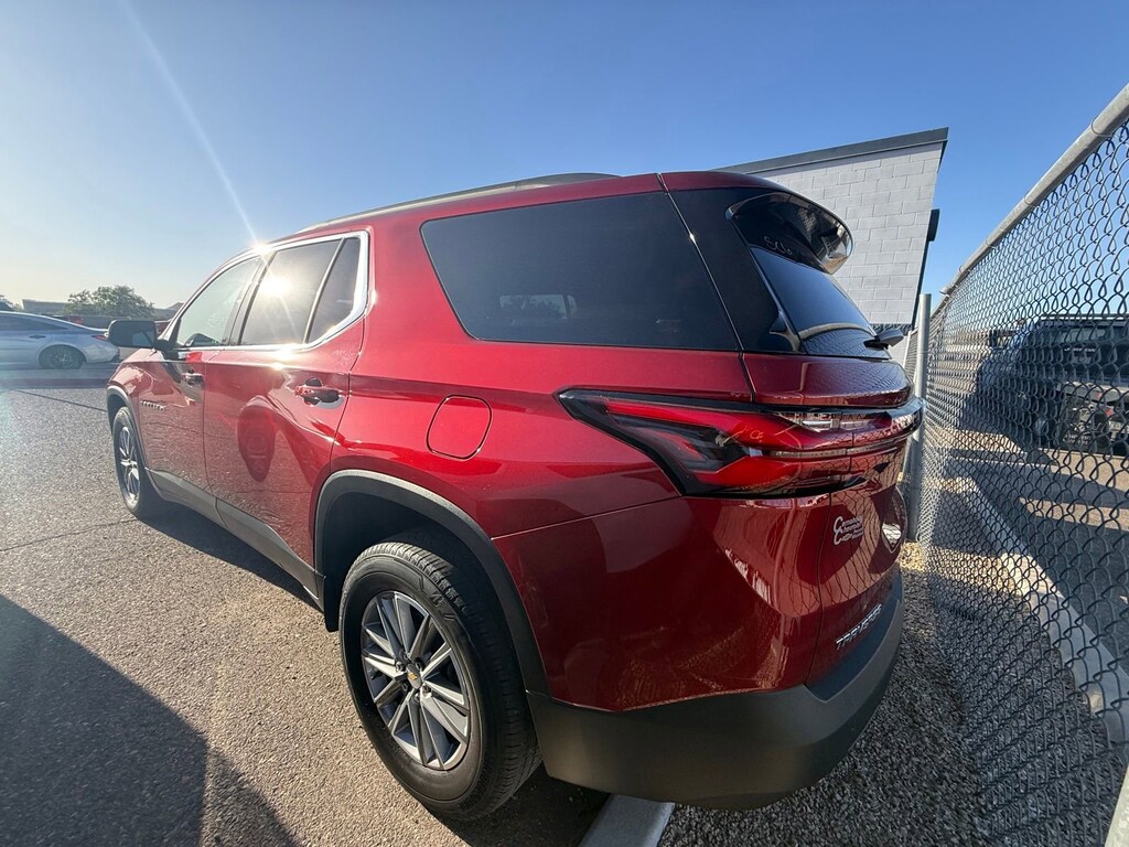 Used 2023 Chevrolet Traverse LT Leather SUV