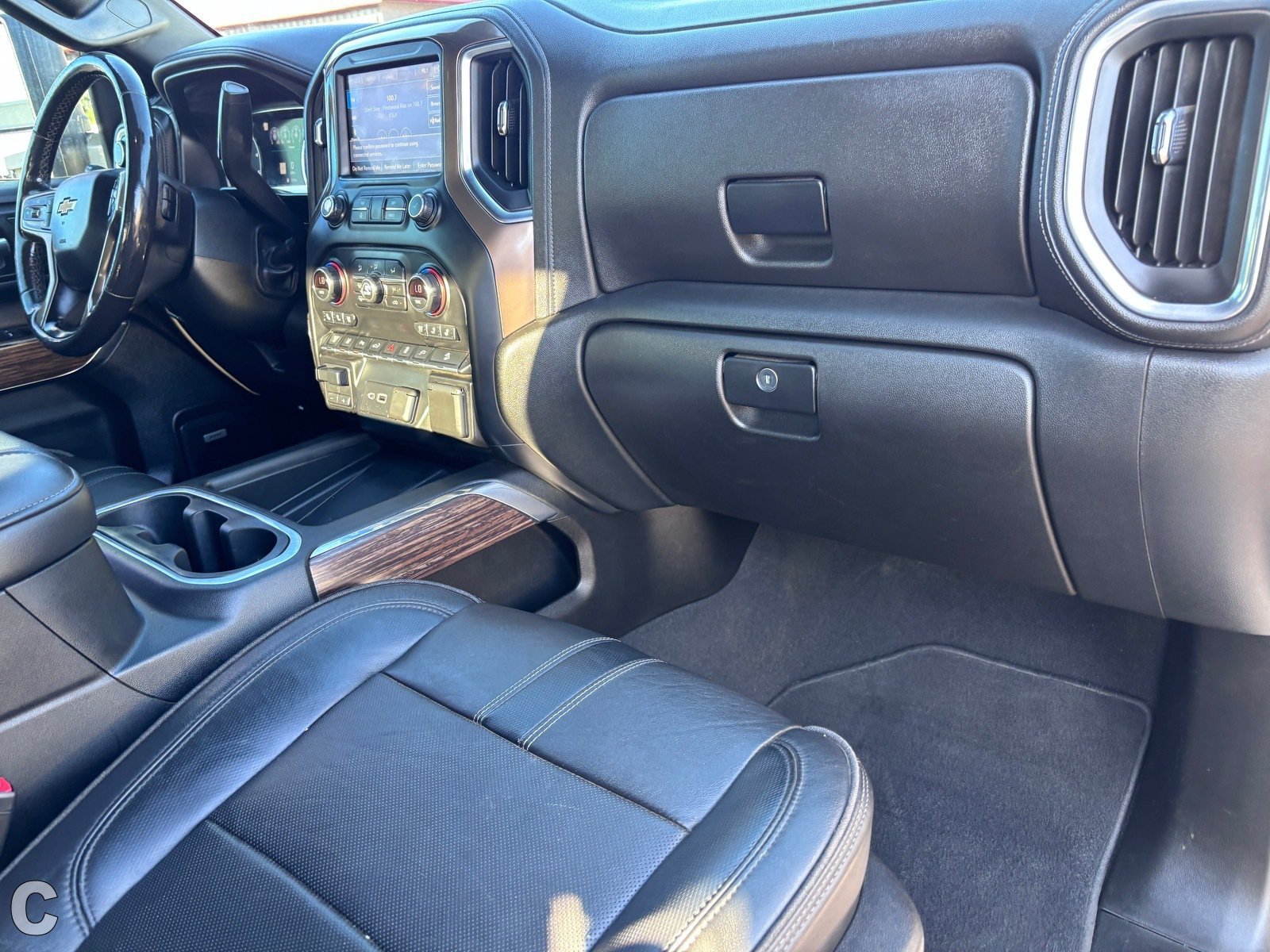 2020 Chevrolet Silverado 2500HD High Country - Photo 11