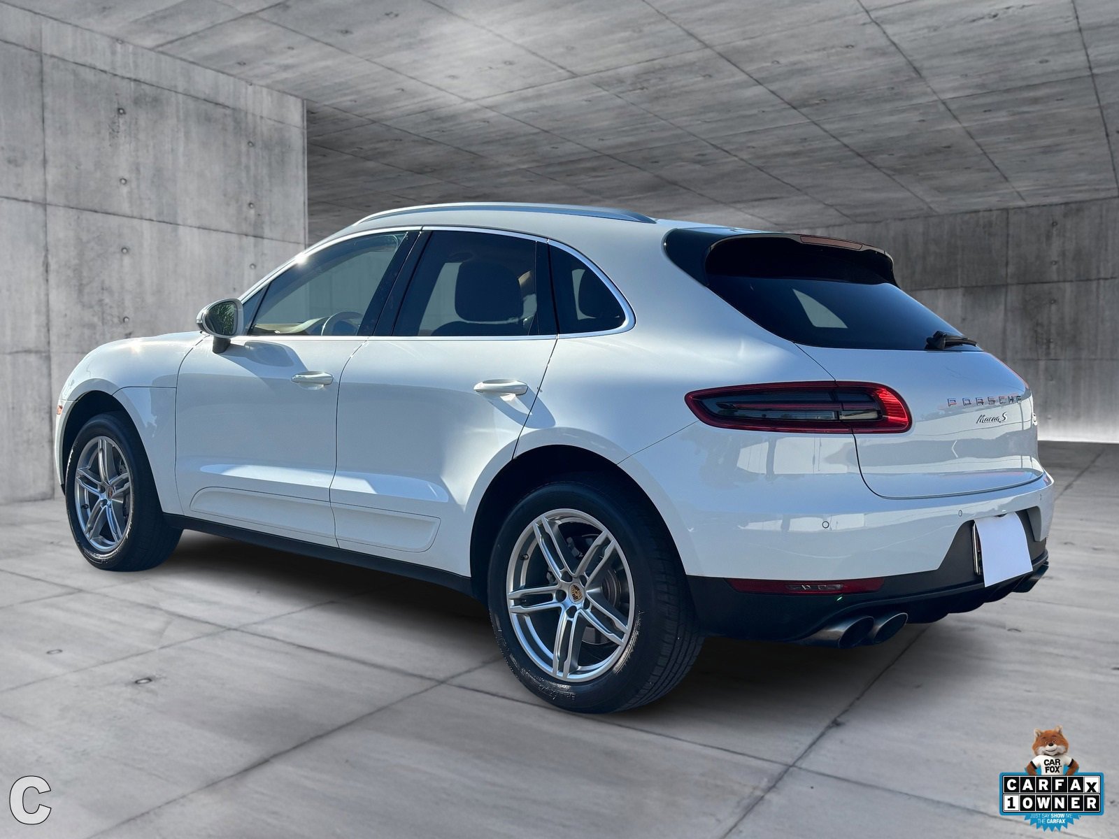 Image of 2015 Porsche Macan S SUV