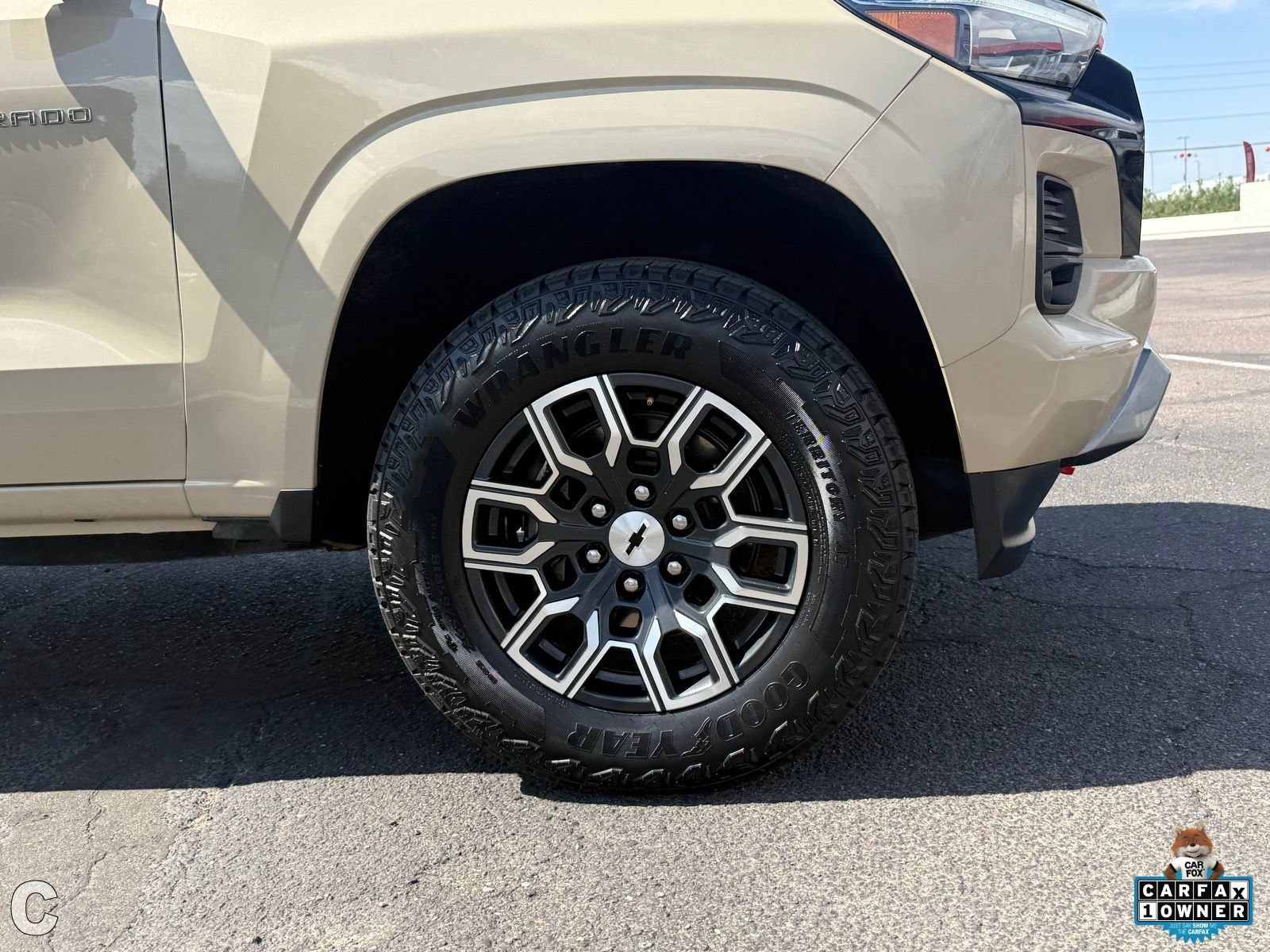 2023 Chevrolet Colorado Z71 - Photo 8