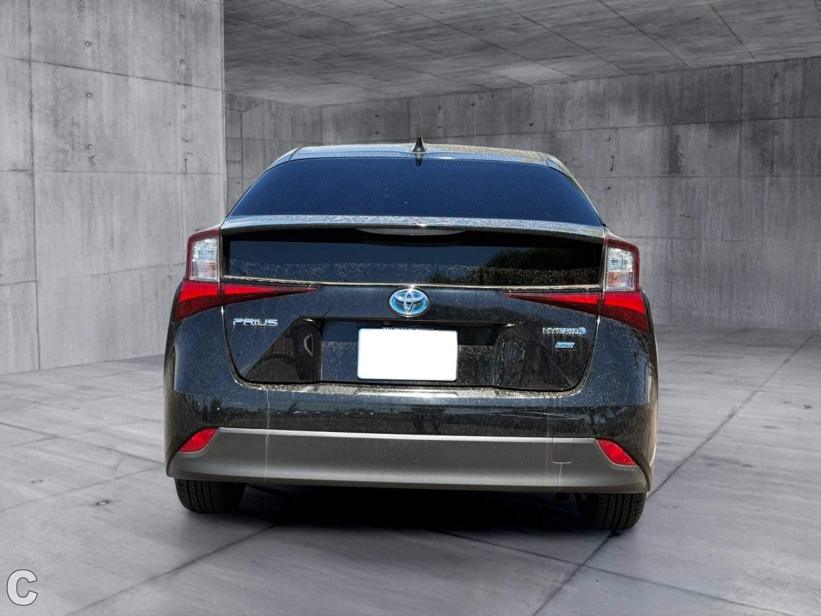 2022 Toyota Prius L Eco - Photo 6