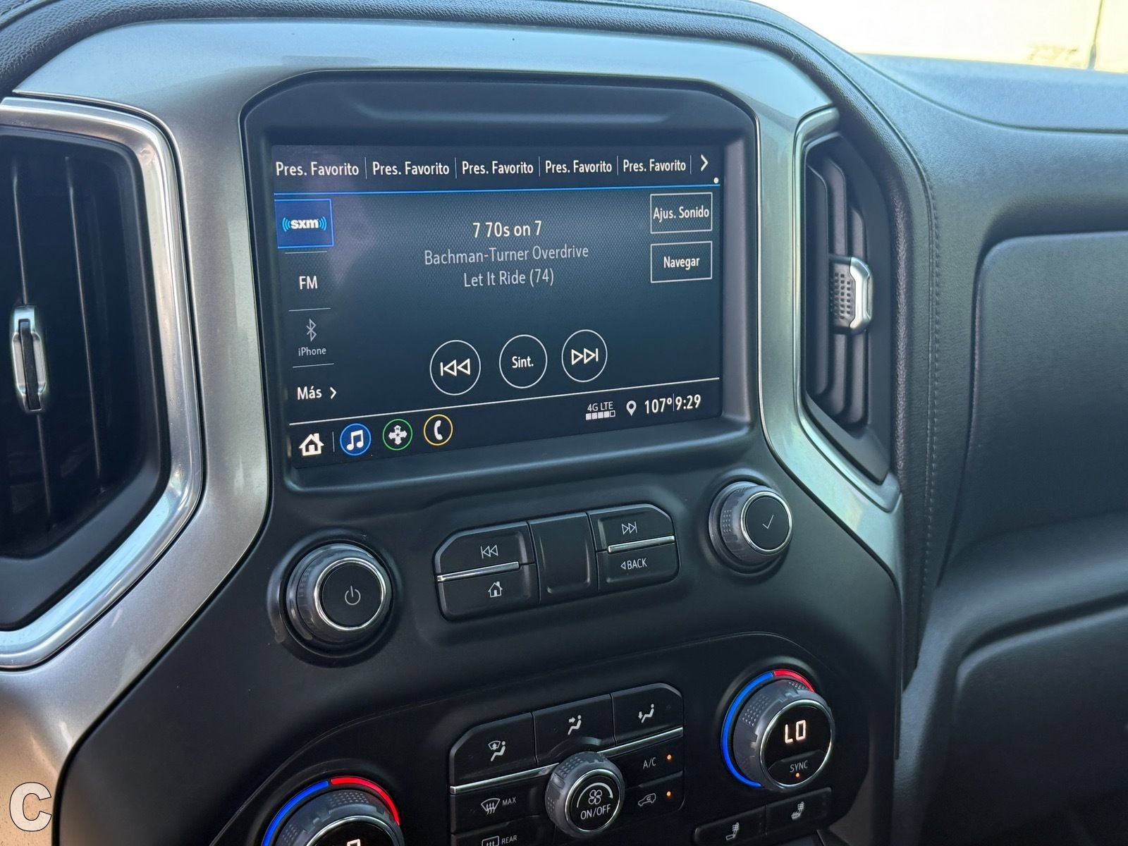 2021 Chevrolet Silverado 1500 RST - Photo 24