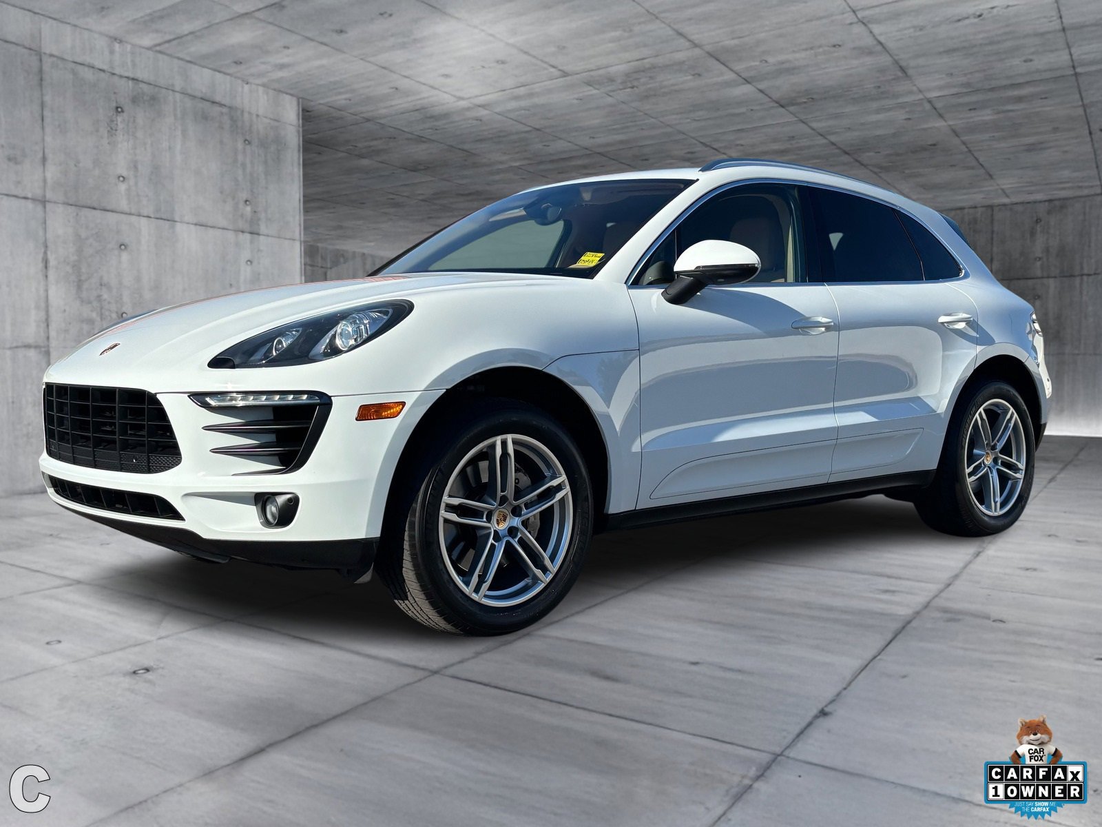 Image of 2015 Porsche Macan S SUV