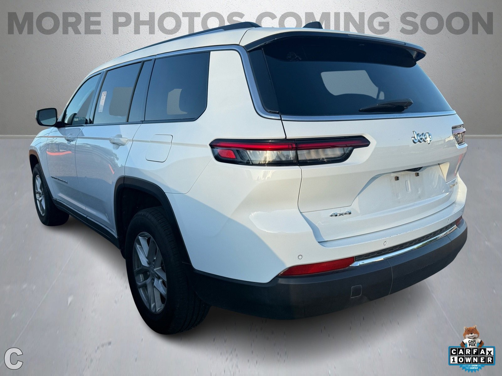 Image 3 of 2023 Jeep Grand Cherokee L Laredo SUV