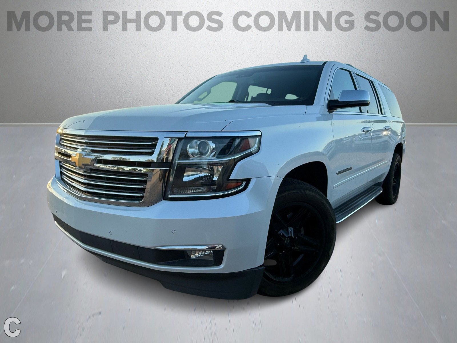 2018 Chevrolet Suburban Premier photo 2