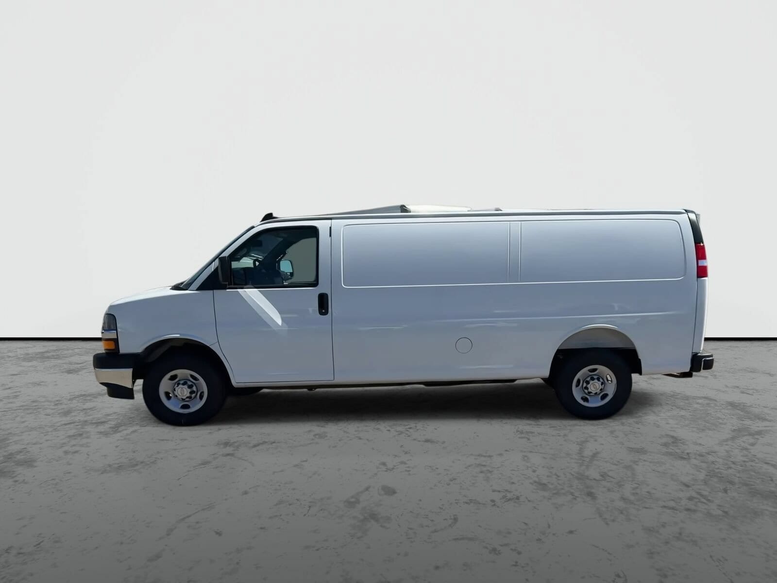 2025 Chevrolet Express Cargo Work Van - Photo 5