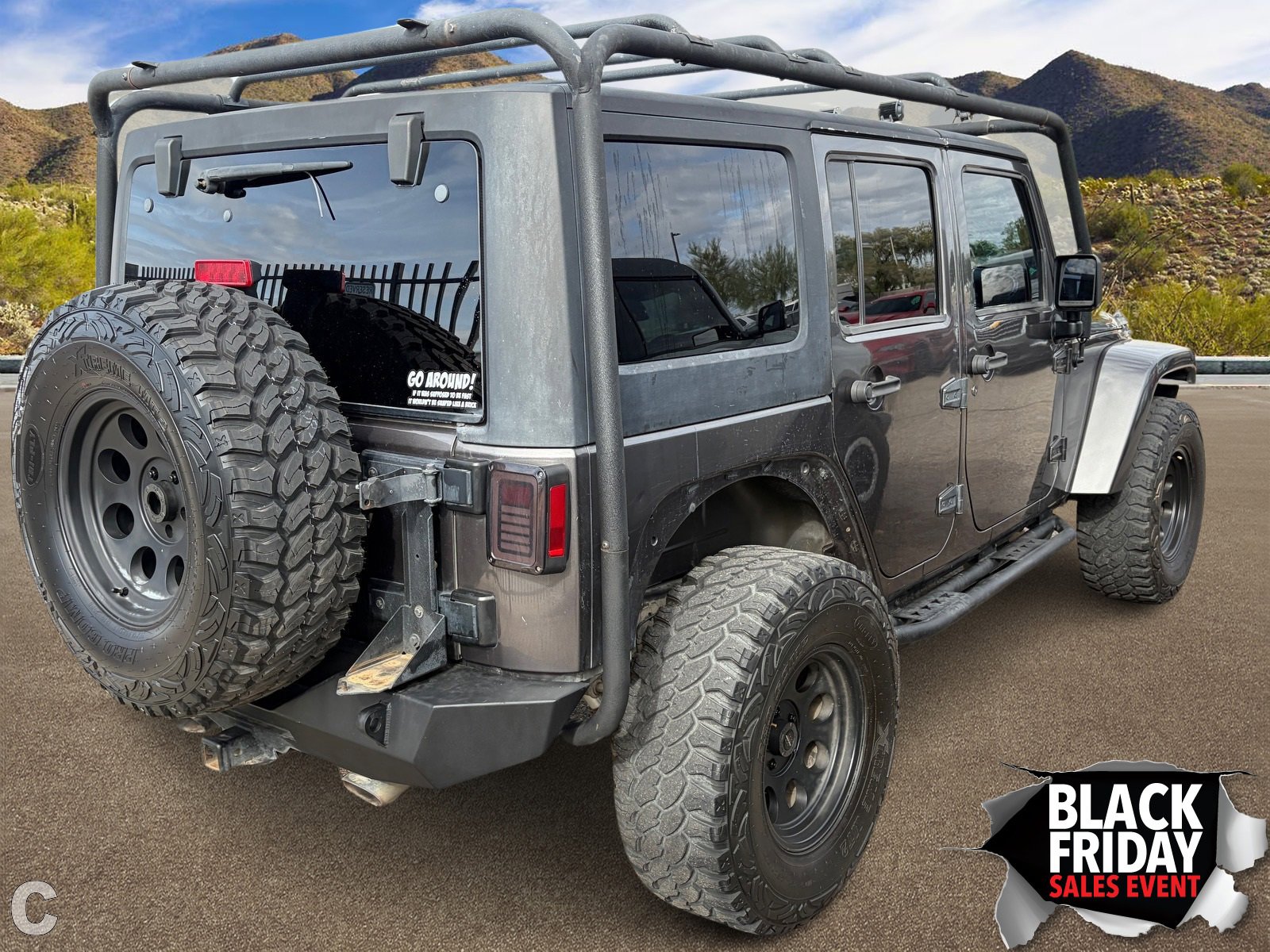 2016 Jeep Wrangler Unlimited Sahara photo 2