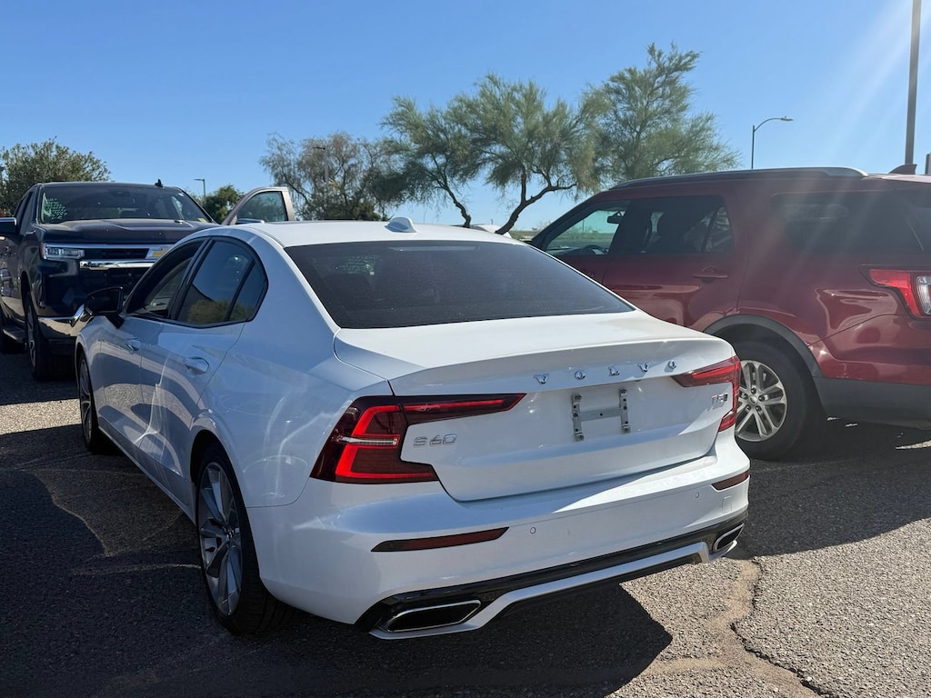 Used 2021 Volvo S60 T5 Momentum Sedan