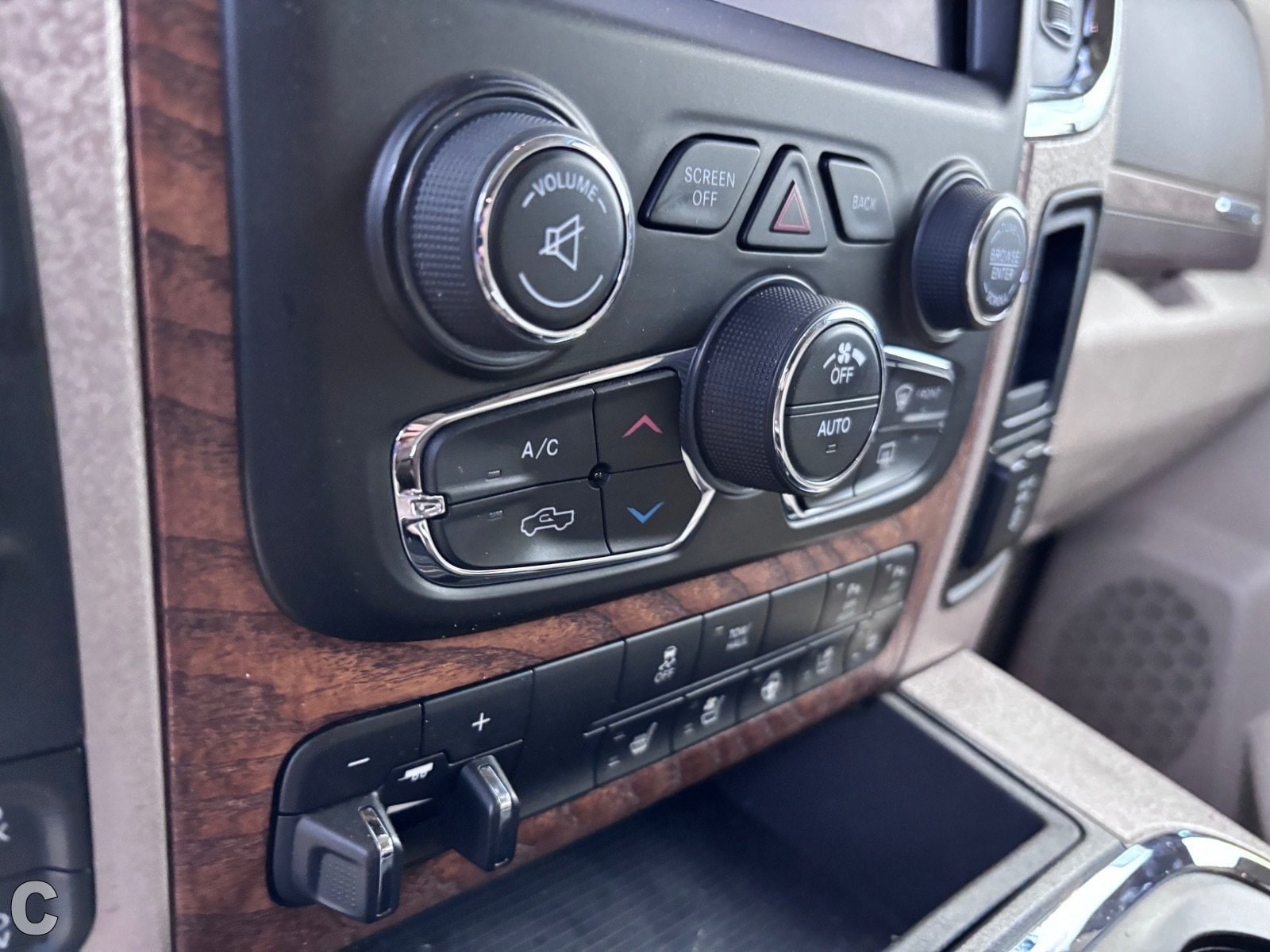 2018 RAM Ram 1500 Pickup Laramie Longhorn - Photo 21