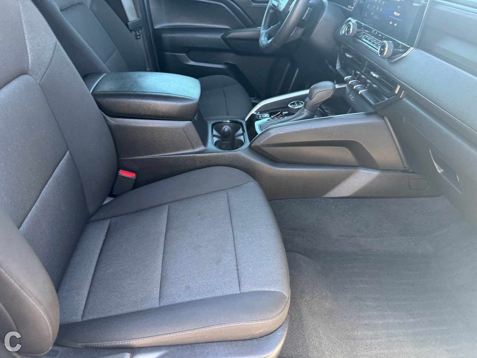 2024 Chevrolet Colorado Trail Boss - Photo 10