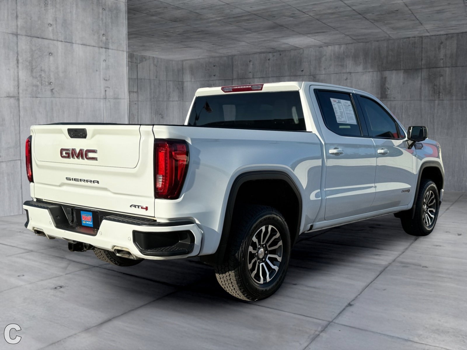 2023 GMC Sierra 1500 AT4 - Photo 7