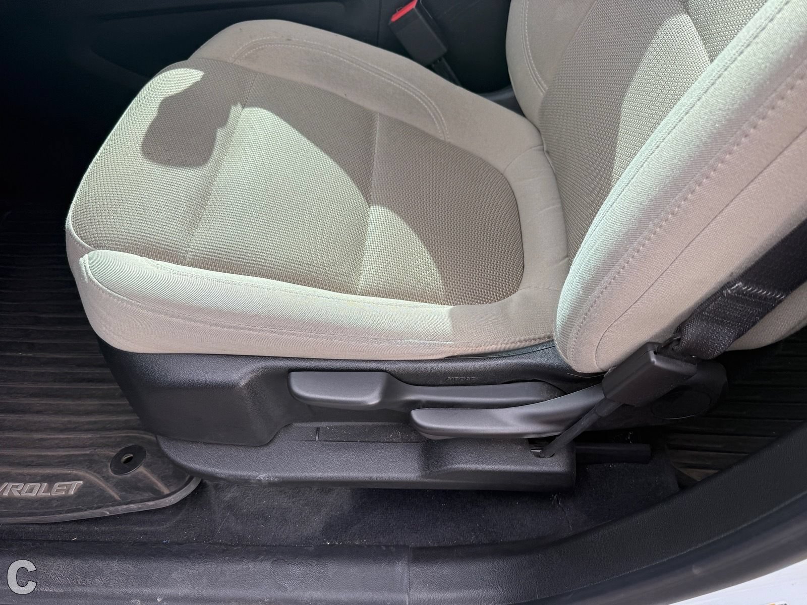 2023 Chevrolet Traverse LS - Photo 21