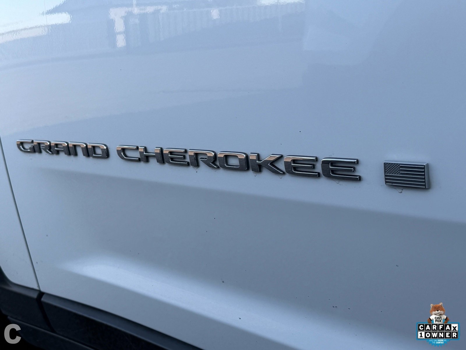 Image 10 of 2023 Jeep Grand Cherokee L Laredo SUV
