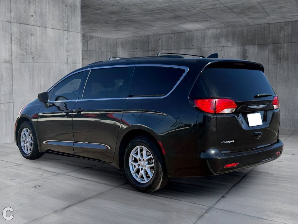 Used 2021 Chrysler Voyager LXI Van Passenger Van