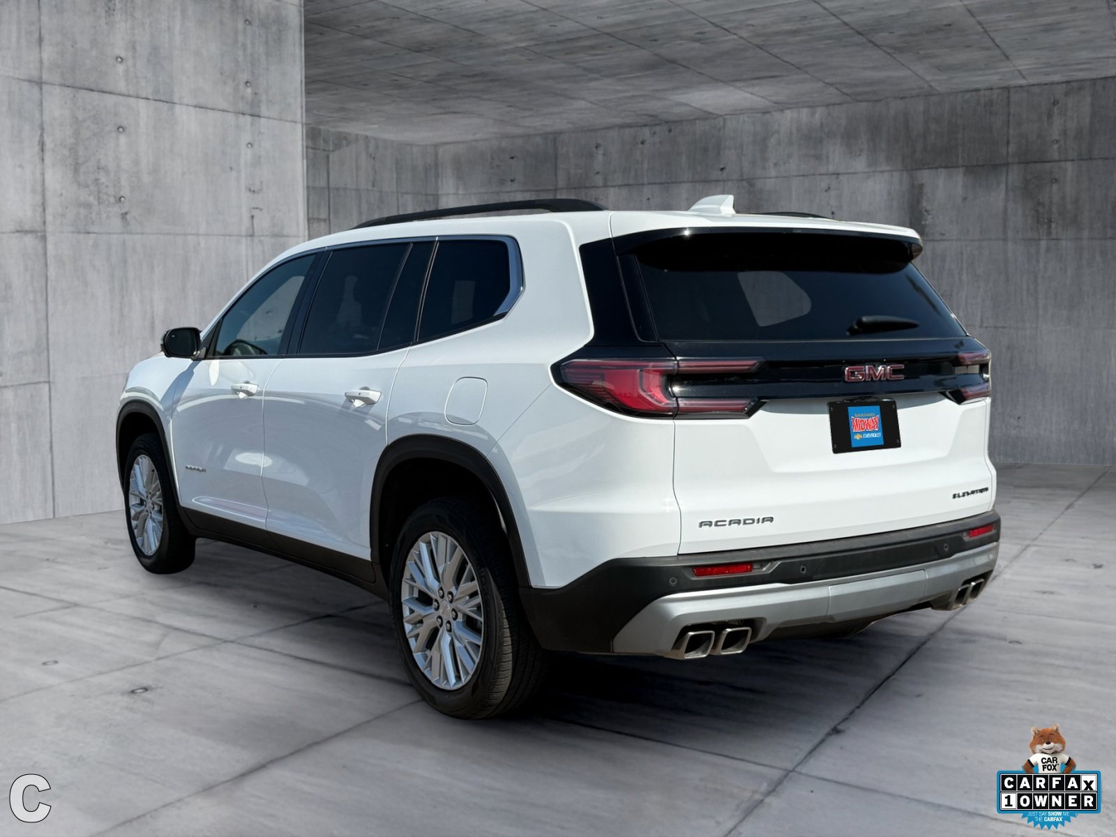 Used 2024 GMC Acadia Elevation SUV